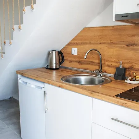 Sithon Diamond نيكيتي