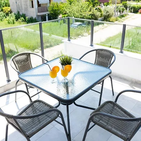 Sithon Diamond شقة