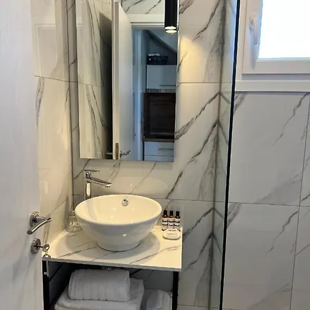 Sithon Diamond نيكيتي