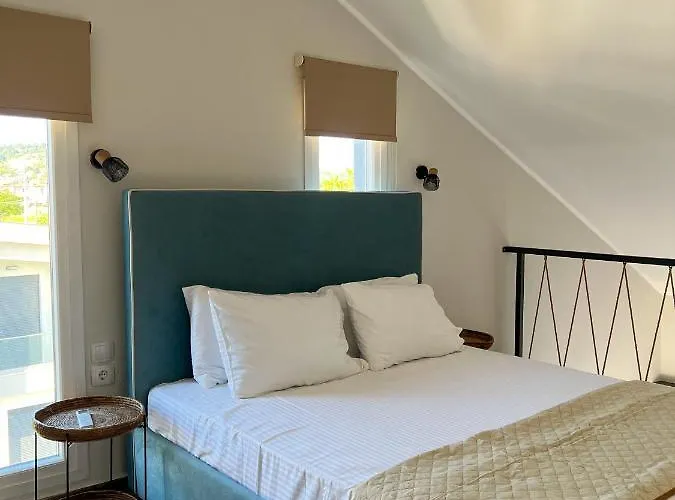 Daire Sithon Diamond Nikiti (Sithonia)