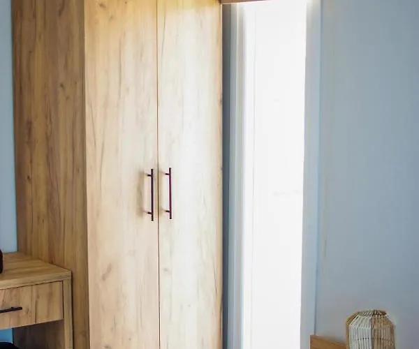 Sithon Diamond Daire *